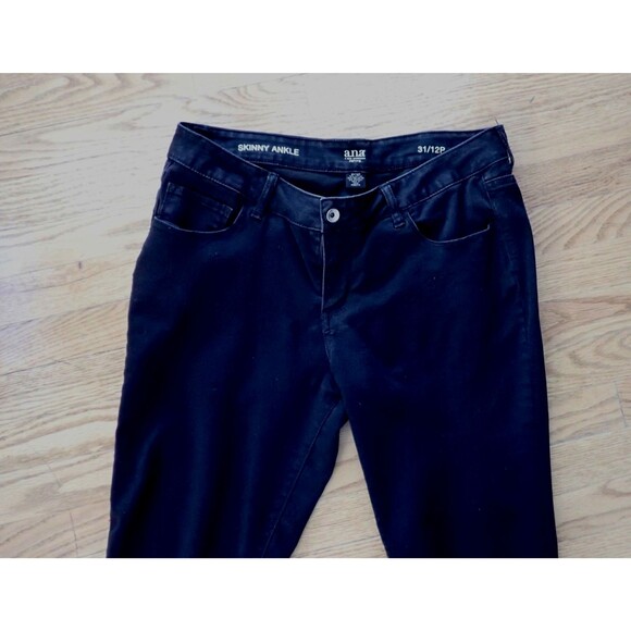 ana Black Skinny Ankle Zip Size 31/12P Jeans Denim Dark Wash 12 Petite 31 Waist - Picture 3 of 9